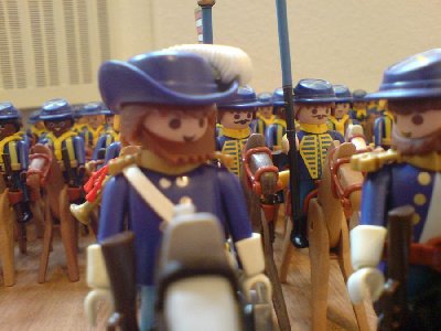 Brittles hat dicke Akte.JPG (88.98 KiB) 1074 mal betrachtet Brittles hat dicke Akte.JPG