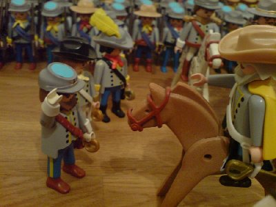heute nacht.JPG (87.19 KiB) 1258 mal betrachtet "Wir führen indessen unsere Operation weiter. Captain Harris? Sie führen heute Nacht einen Erkundungstrupp rüber und finden diese Yankeereiter." "Jawohl Sir!"