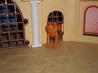 tiger.JPG (26.04 KiB) 1459 mal betrachtet Da öffnet sich behend<br />Ein zweites Tor,<br />Daraus rennt<br />Mit wildem Sprunge<br />Ein Tiger hervor,