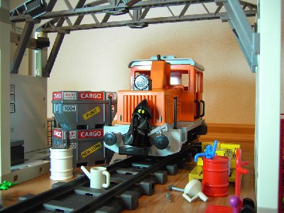 FSchiffsmeldungen 002.jpg (102.24 KiB) 3417 mal betrachtet woll ma mit Fluxkompensator fahre und den TGV überhole, von London, Paris nach Biberach in 2 Stund des gibt an Krach. Trula, trula, Trulala Schallmauern sind zum Brechen da ...