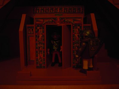 Schiff 029.JPG (50.83 KiB) 3416 mal betrachtet Rumpel, rumpel, quietsch, dreh!