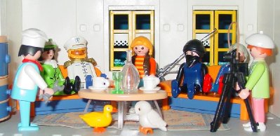 Crew.jpg (115.57 KiB) 817 mal betrachtet Crew.jpg