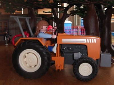 Bild26.JPG (50.35 KiB) 2008 mal betrachtet brumm, brumm, auf geht es in den Wald.