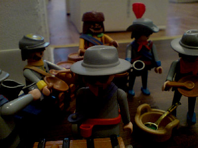 DSC00028.JPG (290.13 KiB) 1065 mal betrachtet "Hey alle ruhig. Da kommt der Sergeant."