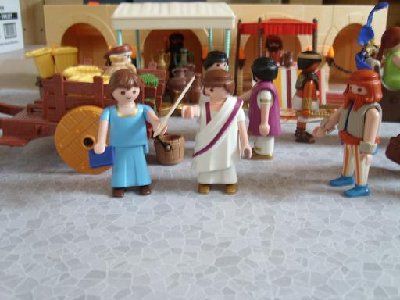 Senator und Sklave.JPG (70.25 KiB) 920 mal betrachtet Senator und Sklave.JPG