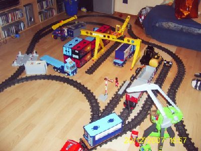 Containerterminal 31.jpg (91.66 KiB) 528 mal betrachtet Containerterminal 31.jpg