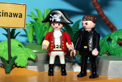 2.jpg (129.4 KiB) 1103 mal betrachtet Excusado: Bei der Regatta flutscht es nicht mehr so richtig und wir kommen nicht mehr so zügig voran.<br /><br />Die nächste Möglichkeit für einen Landgang in einer größeren Stadt wäre wohl in Malaysia, da können wir die HaakleFeucht überprüfen lassen.