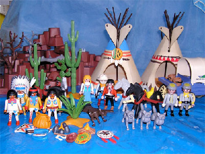 muell2.jpg (72.27 KiB) 2583 mal betrachtet Das wollte ich haben: Etwas Westernzubehör, wurde angeboten als 'Playmobil Indianerlager'. (Incl. Porto 30 €)