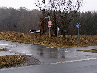 abzweig.jpg (86.75 KiB) 636 mal betrachtet abzweig.jpg