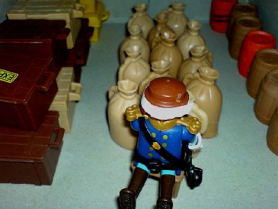 DSC00024.JPG (86.45 KiB) 1031 mal betrachtet "Was? Wovon reden sie da? Wer sind sie?" "Wer ich bin tut nichts zur Sache. Wer mich geschickt hat ist die einzig wichtige Frage und diese: Wieso haben sie den General nicht gewarnt?"