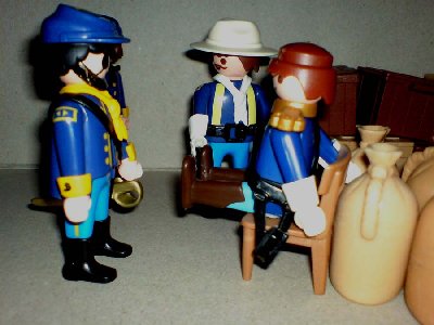 DSC00032.JPG (91.75 KiB) 1032 mal betrachtet "Wie konnte sie nur, sie dreckiger Verräter? Dafür werden sie erschossen, Wilson." "Captain Flash? Das ist alles ein Missverständnis." "Halten sie den Mund!"