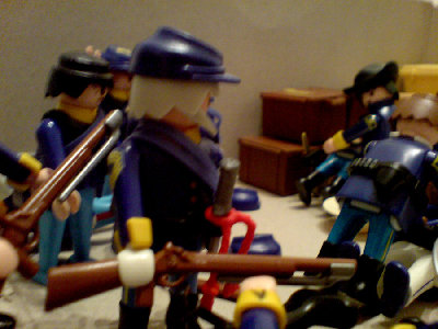 DSC00040.JPG (151.57 KiB) 998 mal betrachtet &quot;Los, Woodrow sagen sie es schon! Sie sind der Verräter, sie sind der Verräter, sie und Wilson. Nicht wahr?&quot;