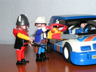 PICT0211.JPG (129.05 KiB) 1093 mal betrachtet He HauBri - kein Pimp-my-Car a`la HvB, sonst verpasse ich Dir 'nen norwegischen Haarschnitt...
