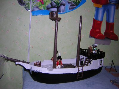 Klickywelt 041.jpg (139.93 KiB) 1066 mal betrachtet Die Arbeiten mit der Sprühdose sind gemacht. Es fehlen noch einige Sachen.