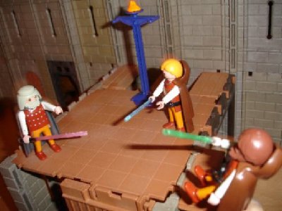 DSC03950.JPG (32.84 KiB) 991 mal betrachtet Mit der Macht schiebt Dooku Obi-Wan weg.
