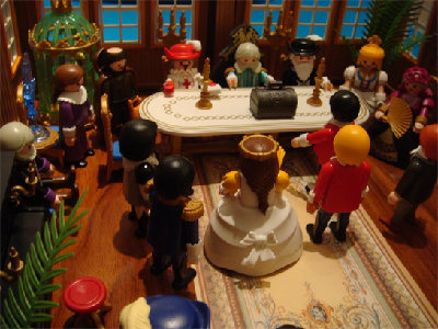 Finale-060.jpg (245.96 KiB) 2084 mal betrachtet Herzog Heinrich: Nun denn, einer von Euch beiden ist demnach mein erstgeborenes Kind und somit mein Haupterbe. Da die gesamte Familie derer von Wolfenhard wegen Piraterie verurteilt wurde, ist das andere Kind Alleinerbe des Wolfenharders Vermögen...