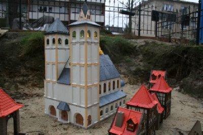 Eulenburg4.JPG (46.39 KiB) 2146 mal betrachtet Eulenburg4.JPG