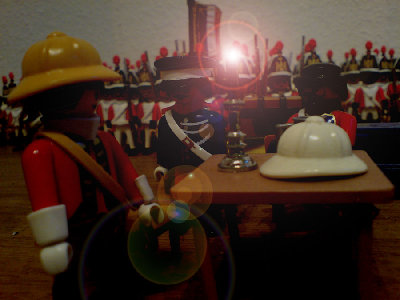 DSC00017.JPG (110.74 KiB) 971 mal betrachtet "Dass ist was anderes, die sind aus Leder und,... ach was rechtfertige ich mich überhaupt vor ihnen? Wie ist der Kaffee?" "Lausig." "Na toll."