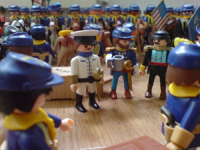DSC00017.JPG (89.91 KiB) 948 mal betrachtet "Wir kämpfen also wirklich nicht?" "Nein Lt. Collonel. Sobald die Rebellen vernichtet sind besetzen wir ihre Stellungen und können in aller Ruhe den Einstieg suchen."