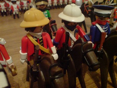 DSC00197.JPG (85.85 KiB) 1117 mal betrachtet "Berthier? Wieviel Uhr ist es?" "Moment. Eine Minute nach neun, euer Majestät."