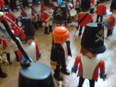 DSC00328.JPG (84.89 KiB) 1138 mal betrachtet "Verdammt! Dann holen sie Meiers Männer aus der Reserve." "Hauptmann von Bieber?" "(Stöhn) Auch das noch."