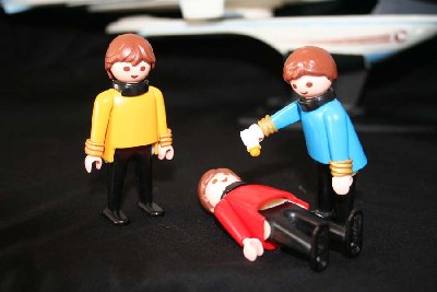 Er_ist_tot_Jim.jpg (69.38 KiB) 1288 mal betrachtet "Er ist tot, Jim."