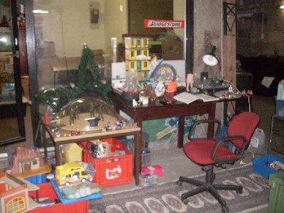 SDC11623.JPG (127.13 KiB) 650 mal betrachtet Mein Customtisch