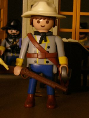 009.JPG (87.64 KiB) 980 mal betrachtet &quot;Captain, ich kann mich noch gut erinnern wie Sie am Anfang des Krieges frisch von der Akademie zu uns kamen&quot;<br />&quot;Ja, ich erinnere mich. Ist viel passiert seit dem&quot;