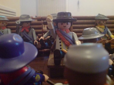 DSC00663.JPG (64.81 KiB) 1178 mal betrachtet &quot;Mason! Das sind ihre Rabauken. Wählen sie einen aus der Ausschau hält.&quot; &quot;Wonach Sir?&quot; &quot;Nach dem Signal des Generals natürlich. Es kann jetzt nicht mehr lange dauern.&quot; &quot;Jawohl Sir.&quot;