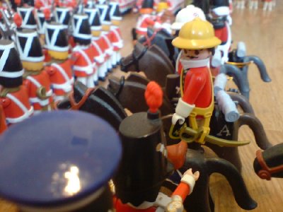DSC00846.JPG (83.14 KiB) 1153 mal betrachtet "Ich verstehe diese Rebellen nicht, La Salle. Sie spielen unser Spiel mit und lassen sich abknallen. Die wissen doch das sie so keine Chance gegen uns haben."