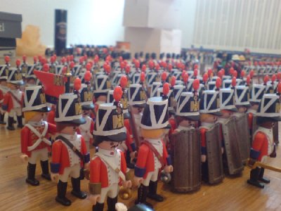 DSC00852.JPG (89.39 KiB) 1154 mal betrachtet "Was auch immer. Die schwere Infanterie wird uns gleich alle Frage beantworten. Der Sack geht zu."