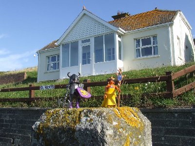 DSCF9370.JPG (142.46 KiB) 903 mal betrachtet Dies sollte für 2 Wochen unser Urlaubsdomizil sein. Mit wunderschönem Blick aufs Meer!