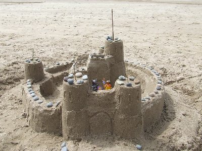 DSCF8740.JPG (172.31 KiB) 904 mal betrachtet Rabia und Darklord auf der ersten Sandburg.
