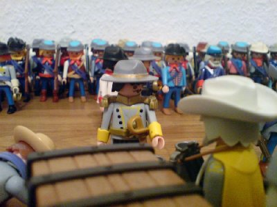 DSC01184.JPG (83.9 KiB) 1139 mal betrachtet "General Rotti! Ich bitte sie inständig jetzt dass Zeichen zu geben. Wir ersticken in Verwundeten."