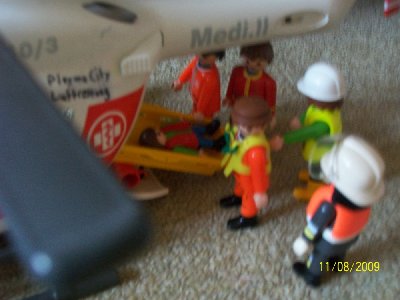 Abtransport2.jpg (167.72 KiB) 868 mal betrachtet ...Und der Sohn des Poliers, natürlich mit seinem Vater auch.