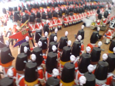 DSC01514.JPG (93.29 KiB) 1130 mal betrachtet "Wir sind schon dabei Lacroix! Halten Sie nur dass Bataillon zusammen! Vorwärts!"