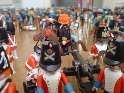 DSC01516.JPG (96.93 KiB) 1126 mal betrachtet "Rennt! Sie sind zu nah! Zurück zu den Flankern!" "Kommt zurück ihr Angsthasen! Ihr seid hier noch nicht fertig!"
