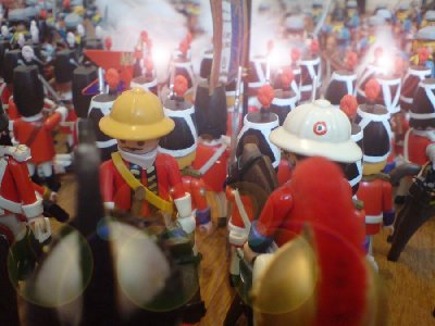DSC01654.JPG (86.61 KiB) 1064 mal betrachtet Mein Bruder hat was gesagt? Berthier? Halten sie mich zurück, bevor ich dahinreite, meinen Bruder erschiesse und selbst den Angriff befehle!"