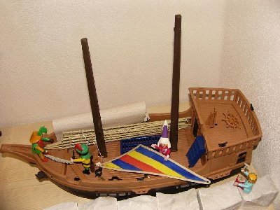 Fredeswind 061.JPG (119.21 KiB) 1063 mal betrachtet Es wird weiter ausgebessert.