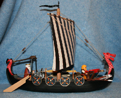 ODIN 1.jpg (229.98 KiB) 3418 mal betrachtet Das ist sie: die ODIN<br />Kampfschiff der Thoraden