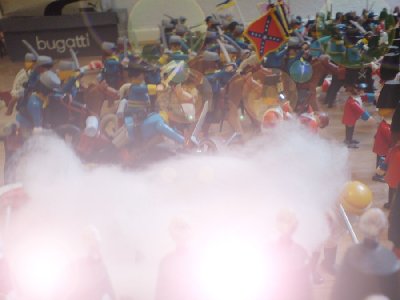 DSC01716.JPG (57.25 KiB) 1073 mal betrachtet "Feuer, Jungs! Haltet sie von den Flanken fern!"