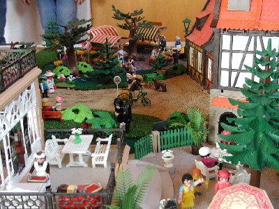 Playmobees-Kleinstadt2.jpg (222.26 KiB) 1400 mal betrachtet Playmobees-Kleinstadt2.jpg