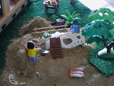 Playmobees-Kleinstadt Dinofund.jpg