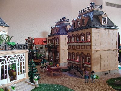 Playmobees-Kleinstadt Villa.jpg