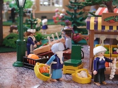 Playmobees-Kleinstadt Marktplatz3.jpg