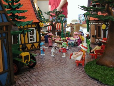 Playmobees-Kleinstadt Detail8b.jpg