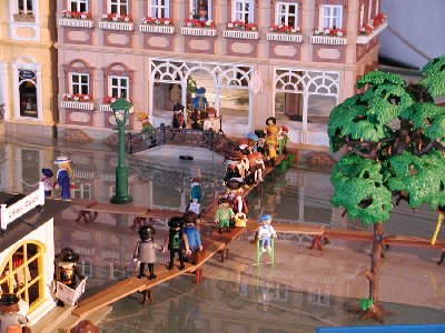 Elises Diorama07.jpg