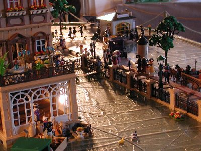 Elises Diorama22.jpg