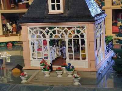 Elises Diorama23.jpg
