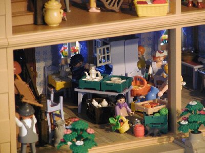 Elises Diorama29.jpg